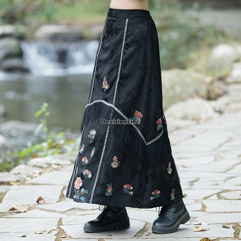 2024 new women's chinese retro national style embroidery fringe design skirt elastic waist loose elegant fashion half skirt t001