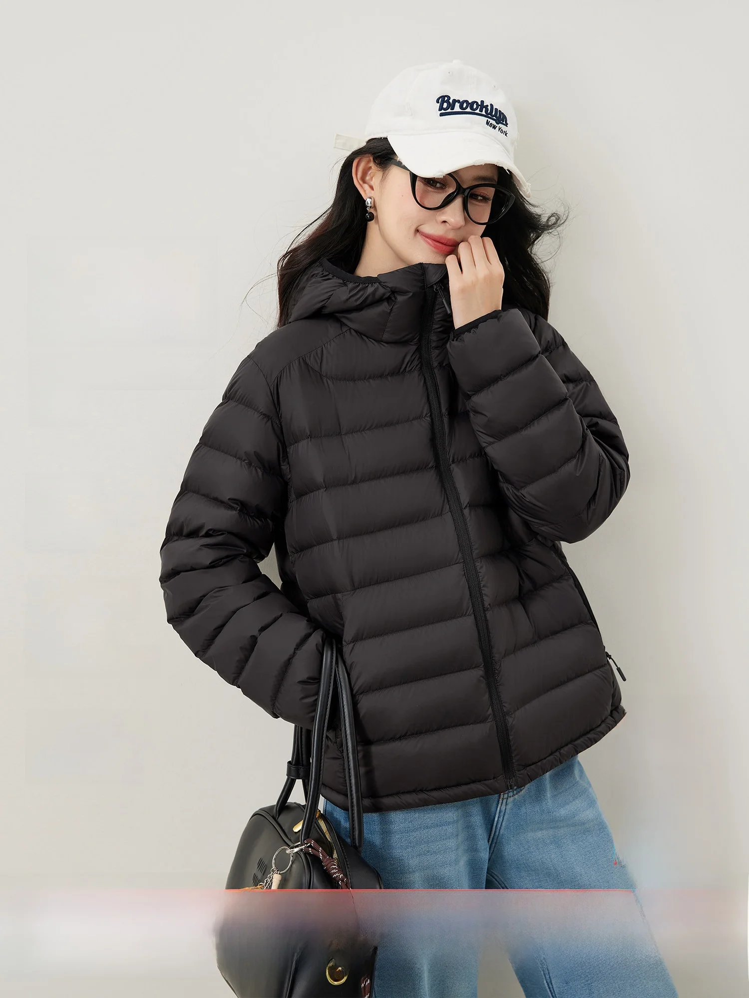 

Mijia High Quality Duck down Jacket Women's Outdoor Short Coat 95% White Duck Feather Filling Zipper Closure Warmth for Winter