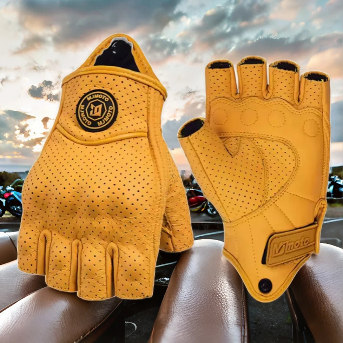 

Summer Vintage Retro Leather Half Finger Motorcycle Gloves Triple Protection Touchscreen & Ventilated Palm for Men Urban Racing