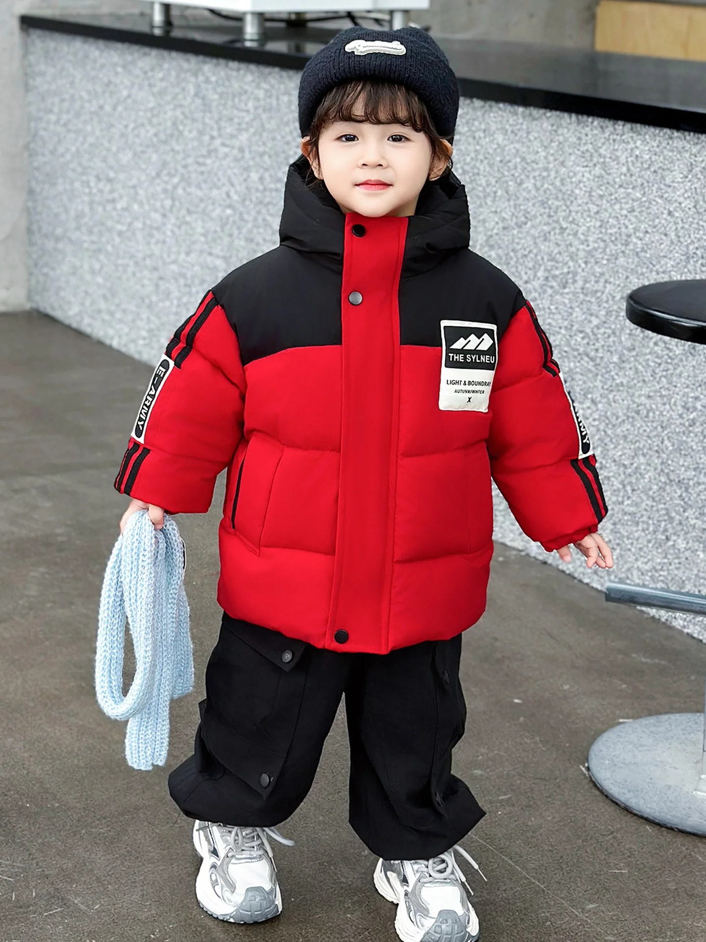 

Утепленная хлопковая куртка для мальчиков 2025: Новая зимняя одежда, цветные блоки, детская верхняя одежда, пальто из полиэстеровой ткани