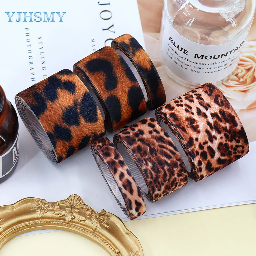 Leopard print Velvet Ribbon 5 Yards Leopard Ribbon Craft Ribbon for Hair Bows Headbands Making and Craft Wrapping