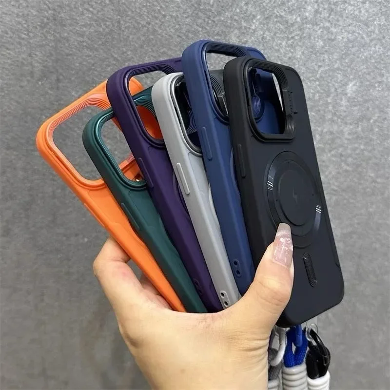 Luxury Flip Up Lens Holder Magnetic Case for iPhone 16 15 14 13 12 11 Pro Max 16 Plus Fashion Nylon Wristband Lanyard Soft Cover