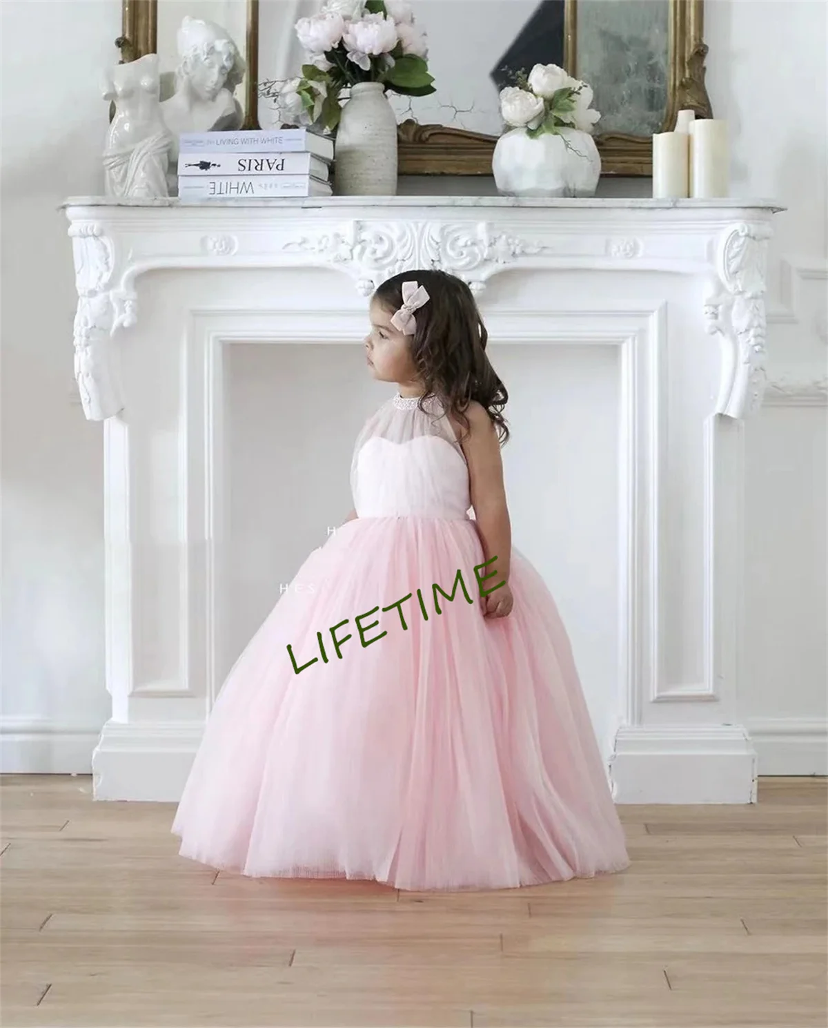 Flower Girl Dresses Elegant Fluffy Layered Tulle High Neck Wedding Elegant Flower Child's First Eucharistic Birthday Party Dress