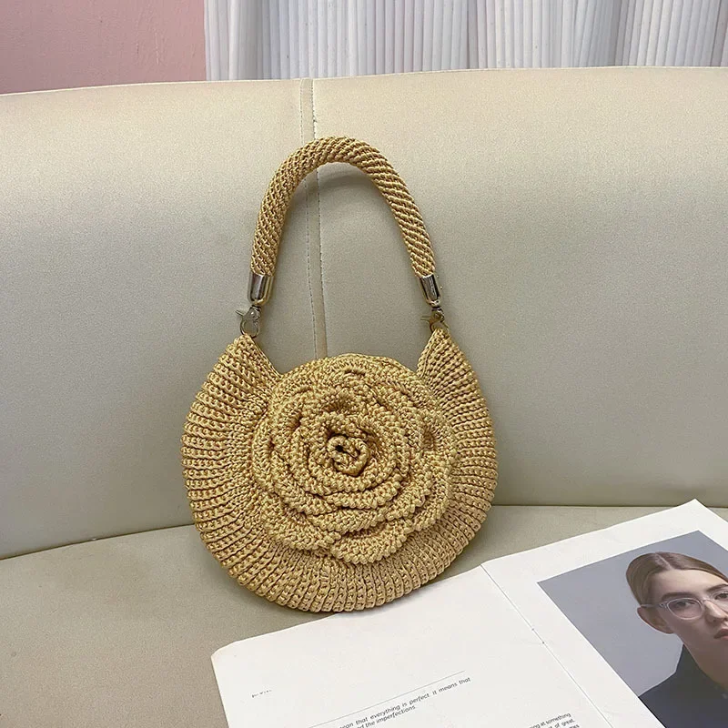 Fashion hand-woven flowers pastoral picnic style niche design casual simple change lipstick handbag