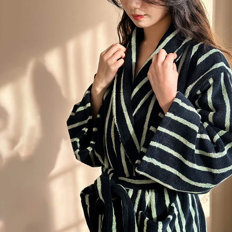 

Brand Luxurious Towels Plaid Retro Striped Cotton Bathrobe Women Robe Soft Sleepwear Kimono Warm Bath Robes Coat Towel Homewear