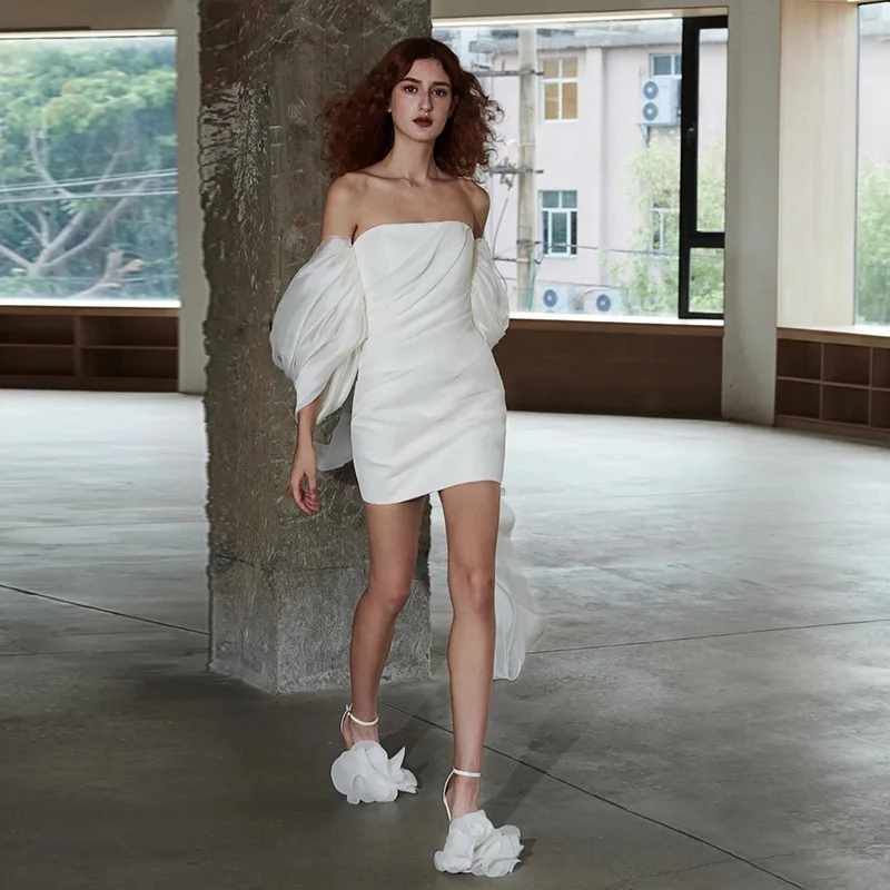 

Off-Shoulder Light Wedding Dress French Simple Style Retro Elegant Short Light Formal Dress for Petite Bride