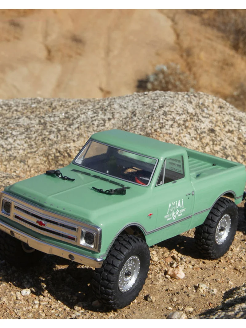 Axial SCX24 full-size simulation 1/24 1967 C10 Ford pickup truck RTR four-wheel drive remote control climbing off-road gift