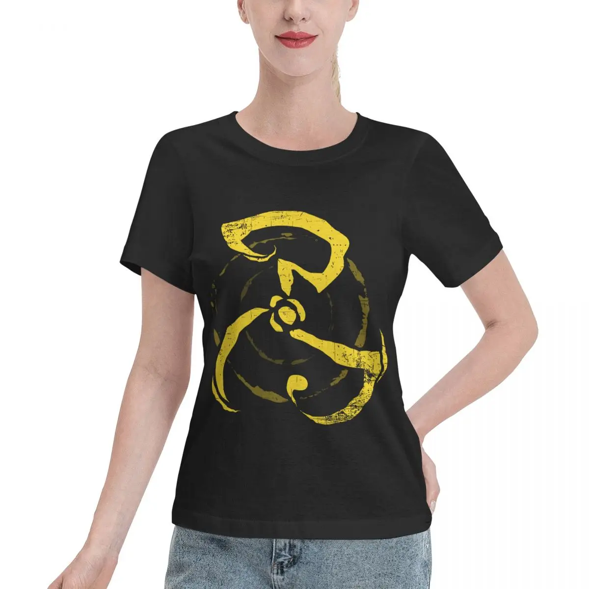 New Arrival Yellow Sign - King In Yellow Classic Women's T-shirt Soft Casual Summer Women Top