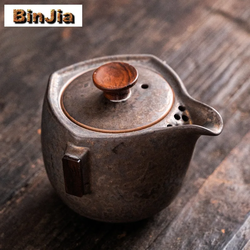 Gilt Iron Glaze Coarse Pottery Hand Grab Teapot Elegant Tea Infuser Pot Tea Maker Kettle With Strainer Chinese Teaset Collection