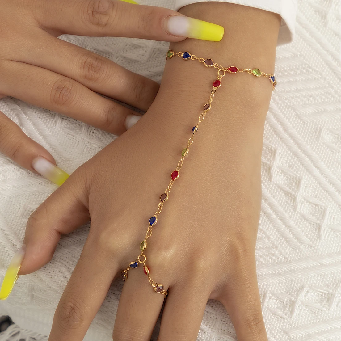 Boho Kreative Einfache Kristall Finger Armband Für Frauen Gold Farbe Link Ketten Anschluss Hand Harness Armreifen Y2K Schmuck Geschenk