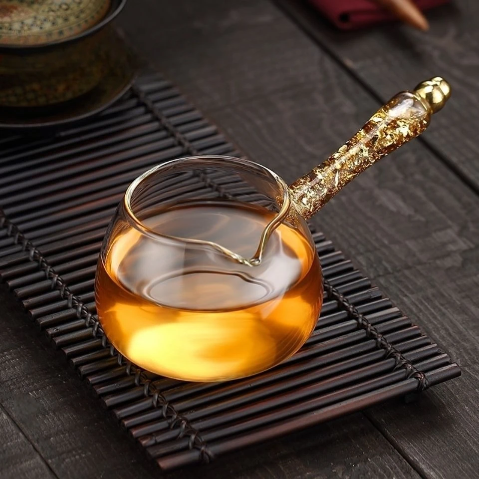 إبريق شاي Gongfu الزجاجي مع مقبض ذهبي مجموعة ملحقات تخمير الشاي من رقائق الذهب