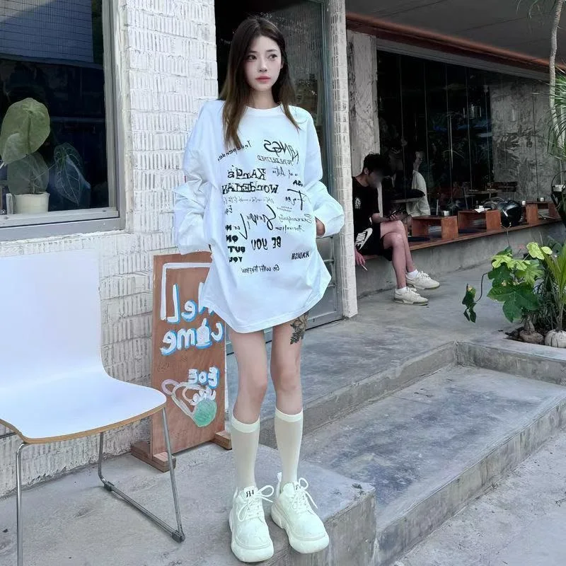 

American Retro Graffiti Letter Printing Long-Sleeved T-Shirt Women Spring Autumn New Versatile Loose Base Top