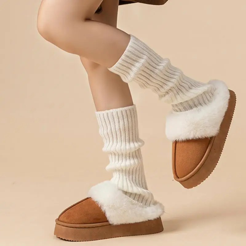 2026 Winter Flauschige Hausschuhe aus Kunstwildleder, Warme Lange Plüsch-Baumwoll-Hausschuhe für Damen, Dicke Plateau-Antirutsch-Damenschuhe für Draußen – Detail 2