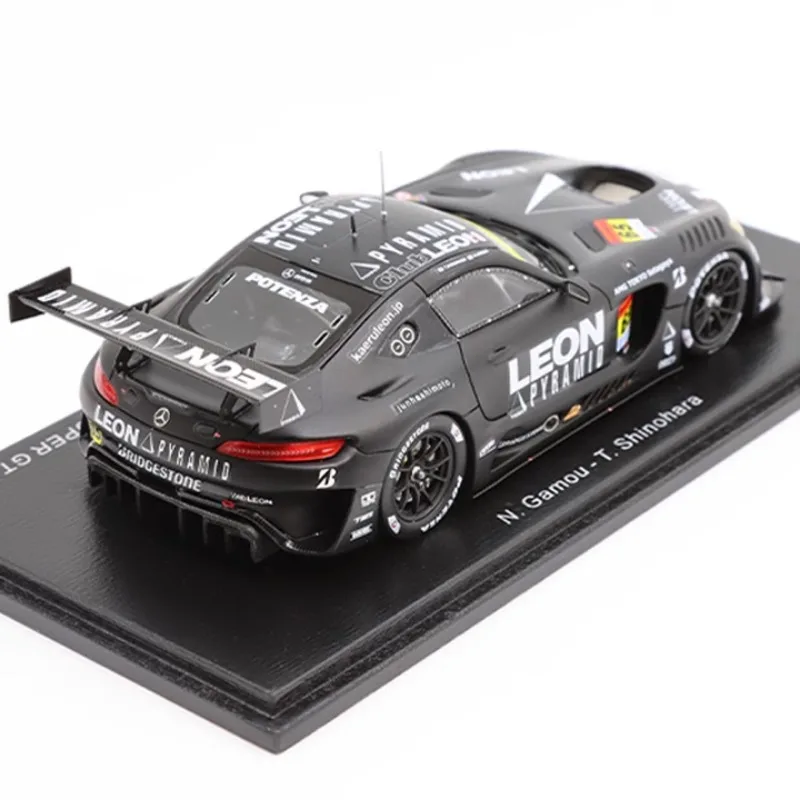 Spark 1/43 Mercedes-Benz AMG GT300 Super GT 2024 modelo de resina, uma decoração de coleção infantil, um presente de feriado para amigos.