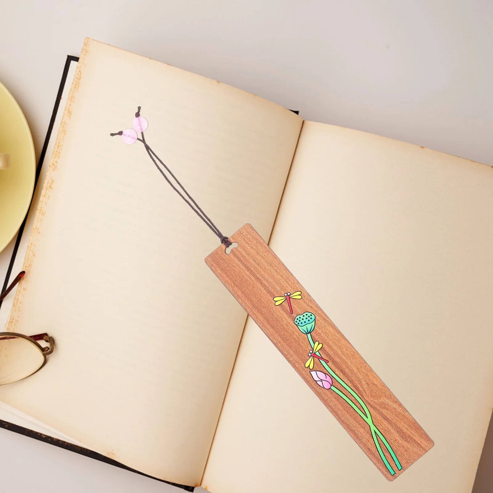 

Lotus Wooden Bookmark Exquisite Painted Design Simple Creative Book Label Lightweight For Reading Study Practical Page