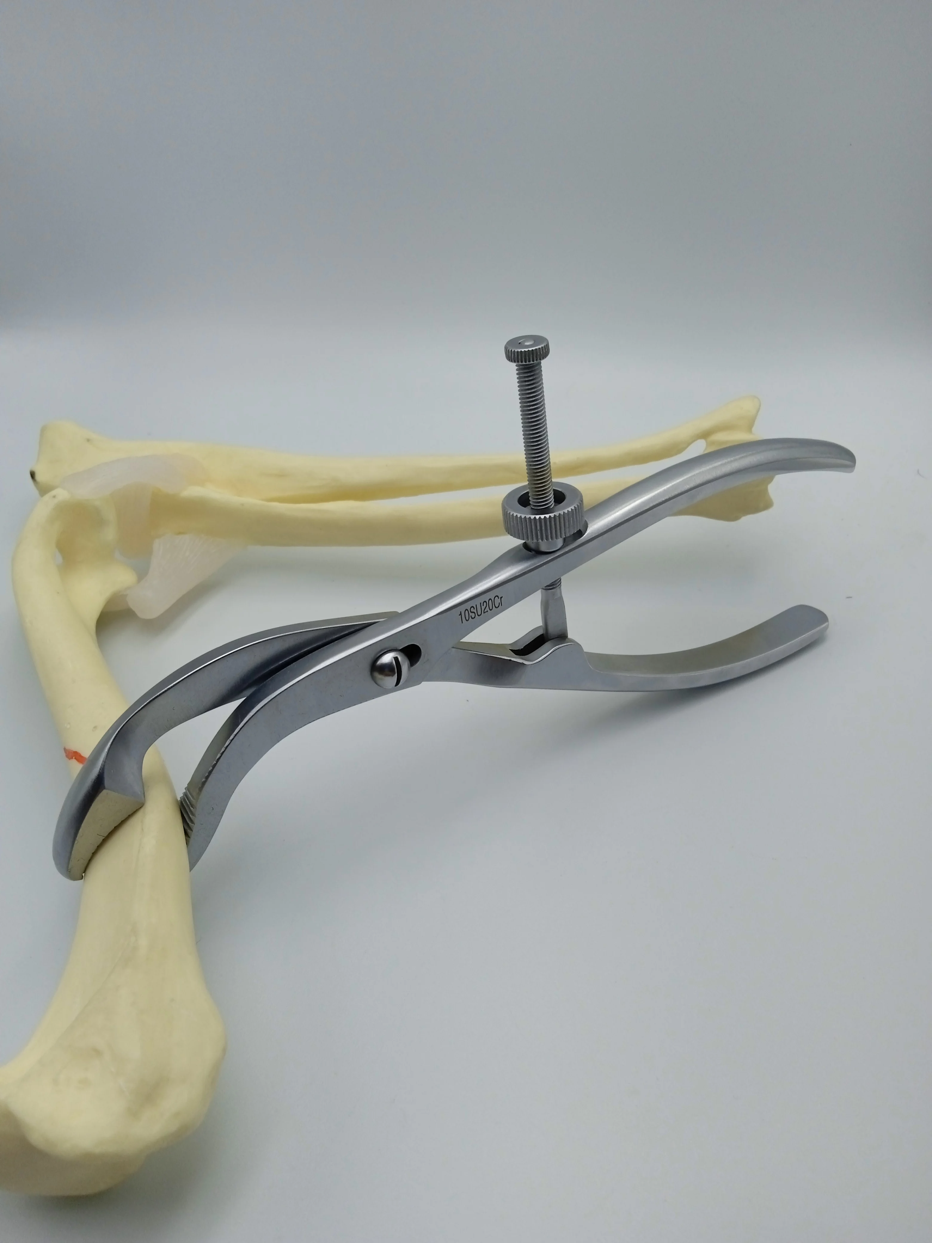 Animal Orthopaedic General Instruments Self-Centering Bone Holding Forceps