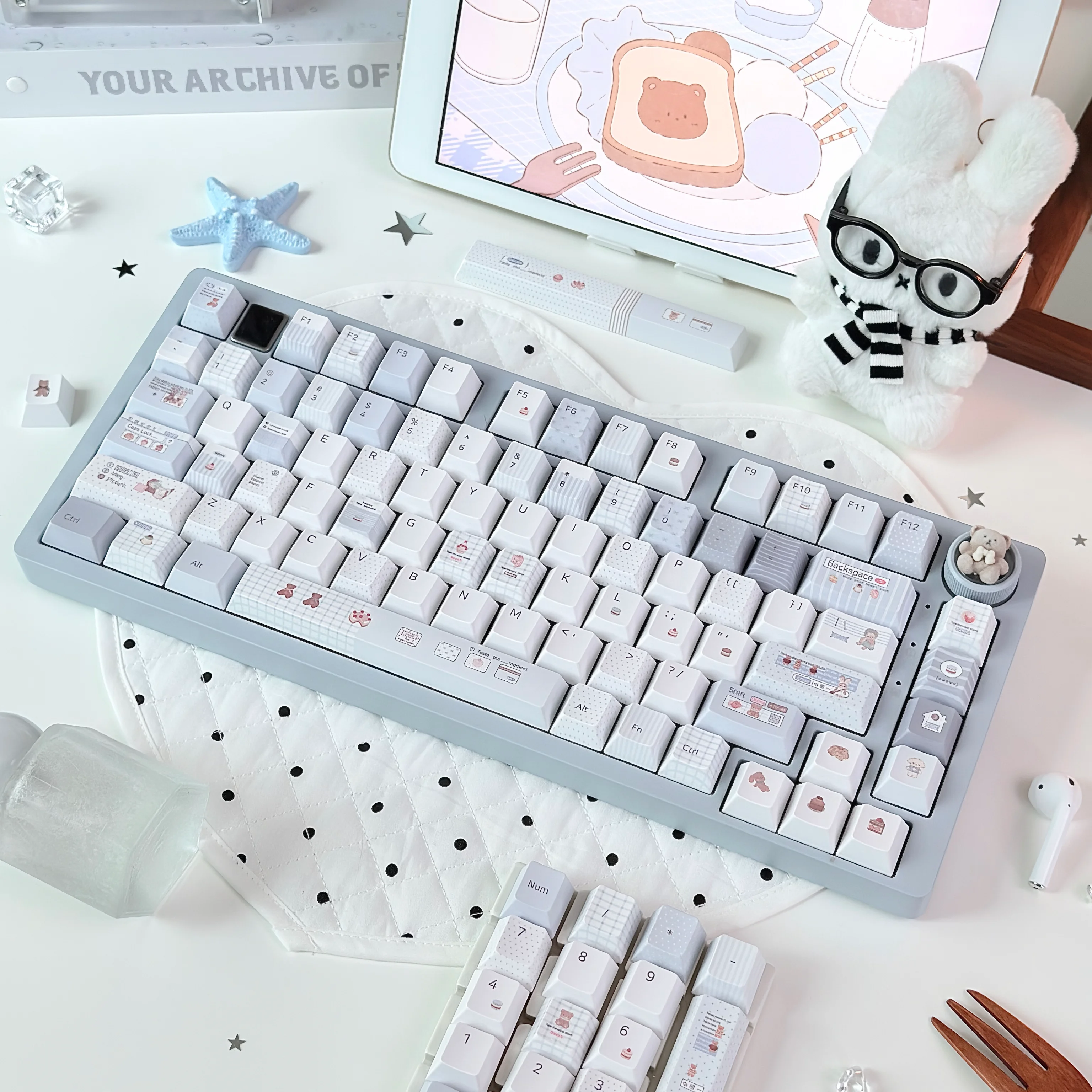 MAIMOOO Light Blue Baking Bear Keycap Cherry Profile PBT Thermal Sublimation Custom Cute Keycaps for Mechanical Keyboard Gifts