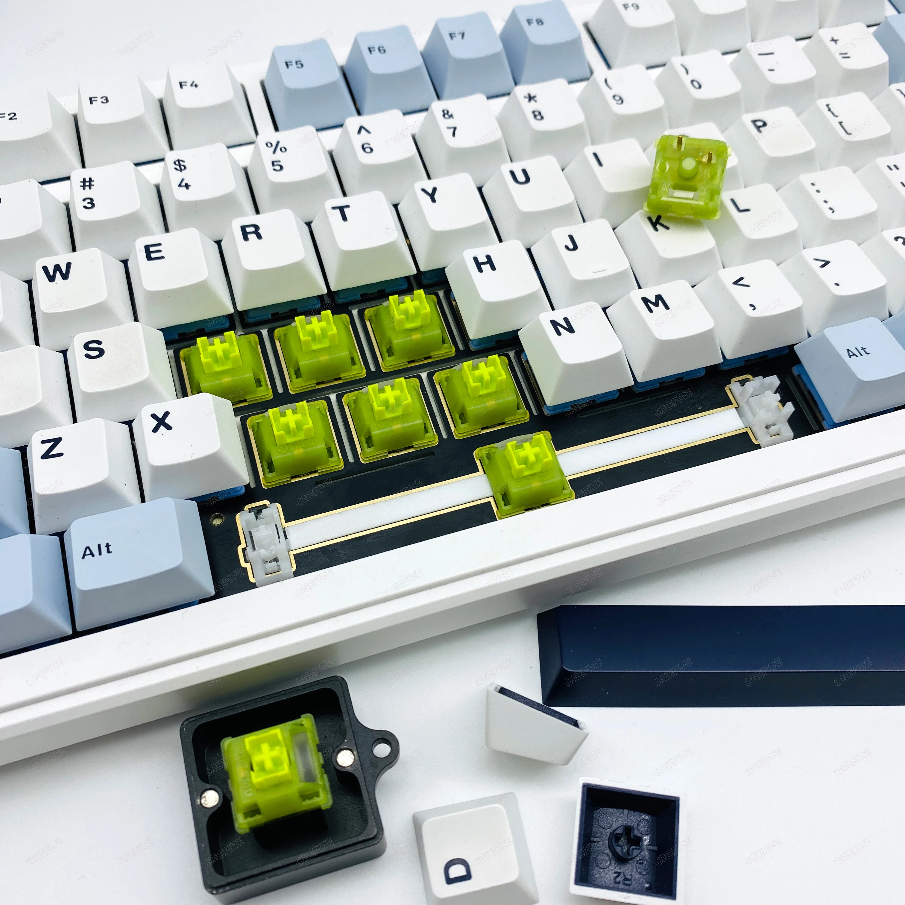 Outemu Silent Lemon V3 Switch Mechanical Keyboard Tactile Switches 5Pin Hot swap PA66 Pre Lubed POM Lightguide Pole 21mm spring