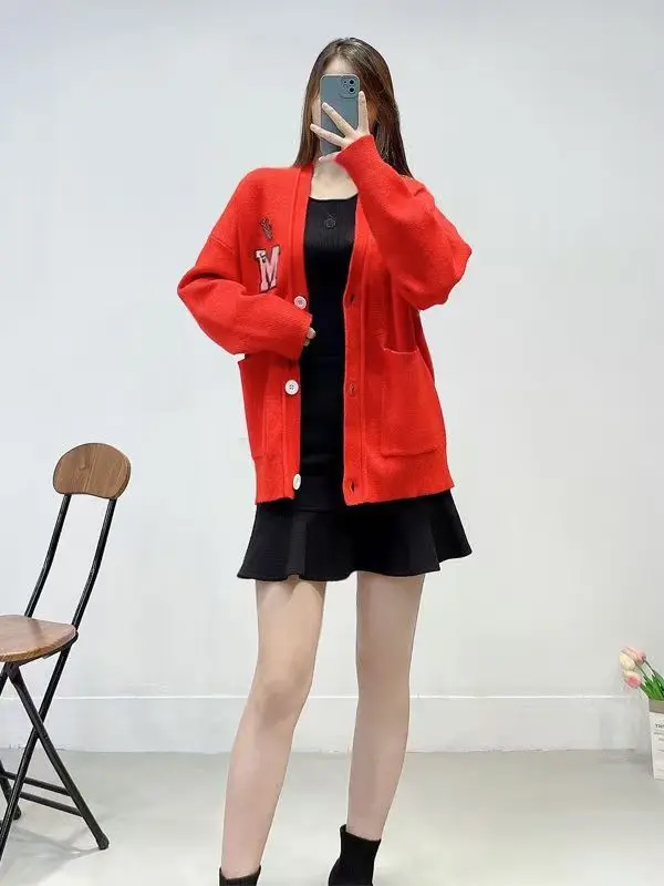 

Fashion Cardigan Women Large-size Red Letter Embroidered V-neck Long-sleeved Knitted Cardigan 25 Autumn and Winter New Style