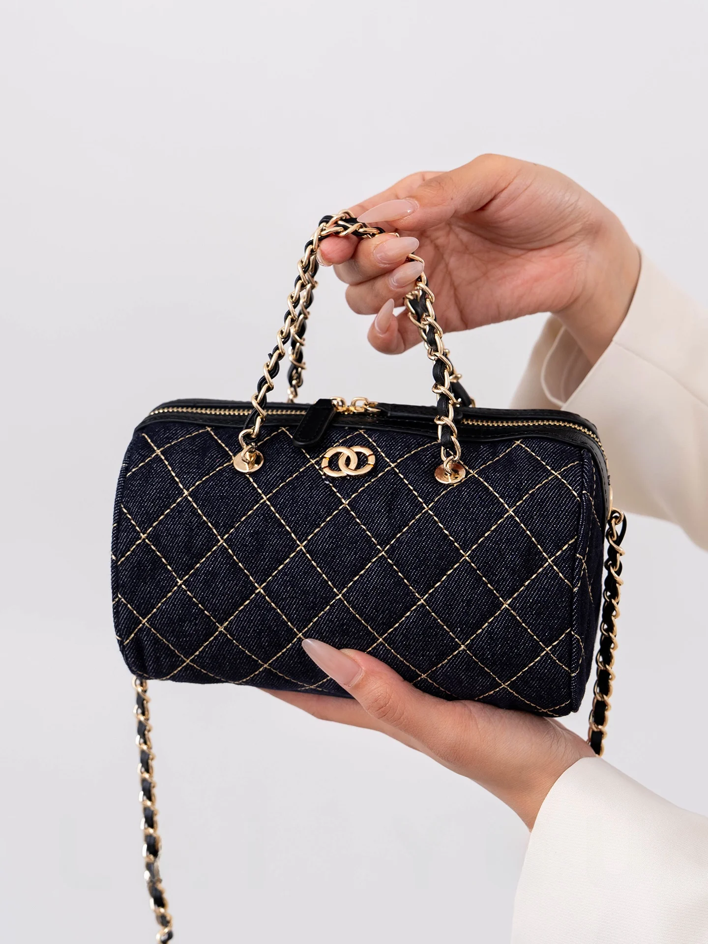sac-a-main-cylindrique-en-jean-polyvalent-et-tendance-pour-femme-sac-bandouliere-avec-chaine-a-motif-losanges-sac-souple-a-porter-a-la-main-pour-usage-quotidien