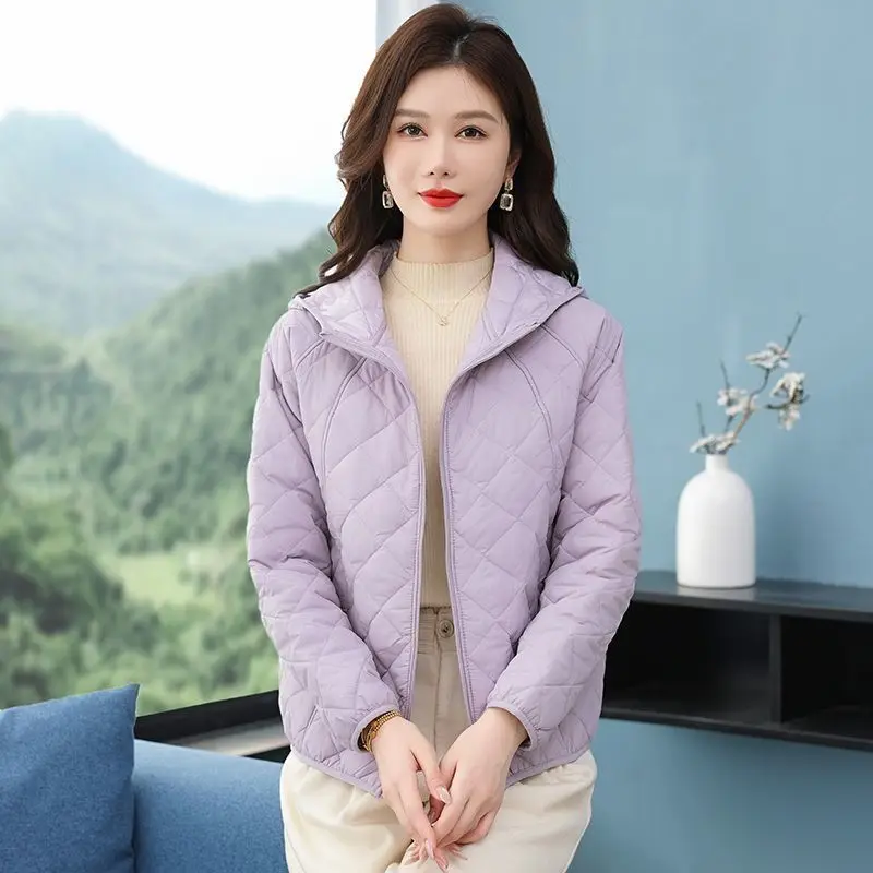 2026 Autumn Coat New Light Down Cotton Jacket Winter Women Short Hooded Loose Rhombus Thick Cotton Coat Female Parkas Outerwear