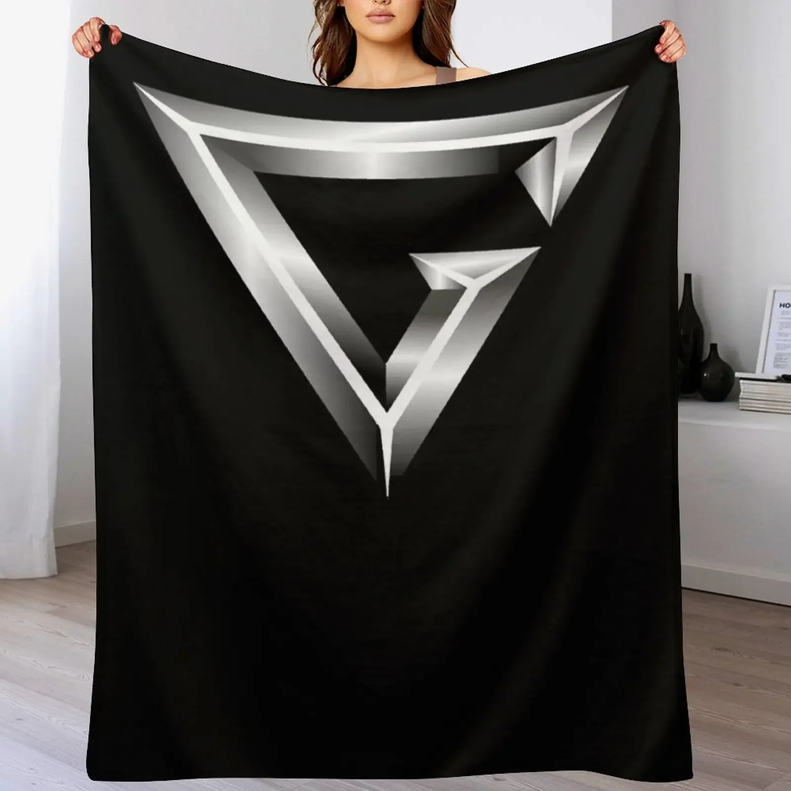 Retro Gladiators G Logo Essential Throw Blanket Machine Washable Soft Warm Blanket
