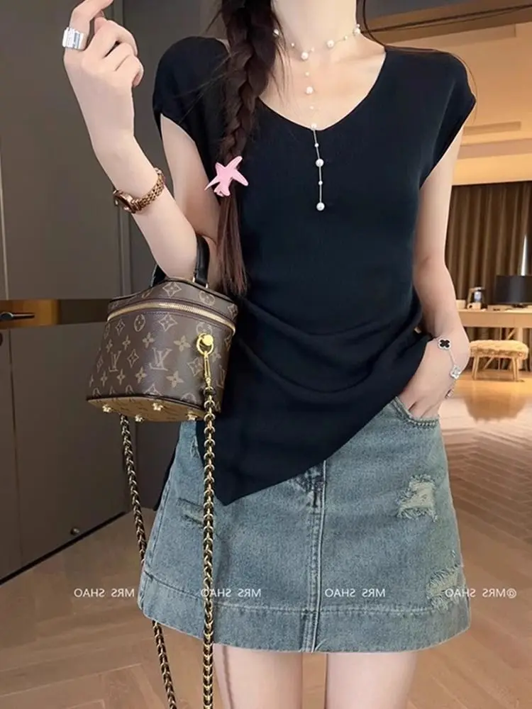 Summer Y2k Clothing Hollow Out Back Design Top V-neck Slim T-shirt Sleeveless New Solid Ice Silk Knitwear Women Pullover Chic