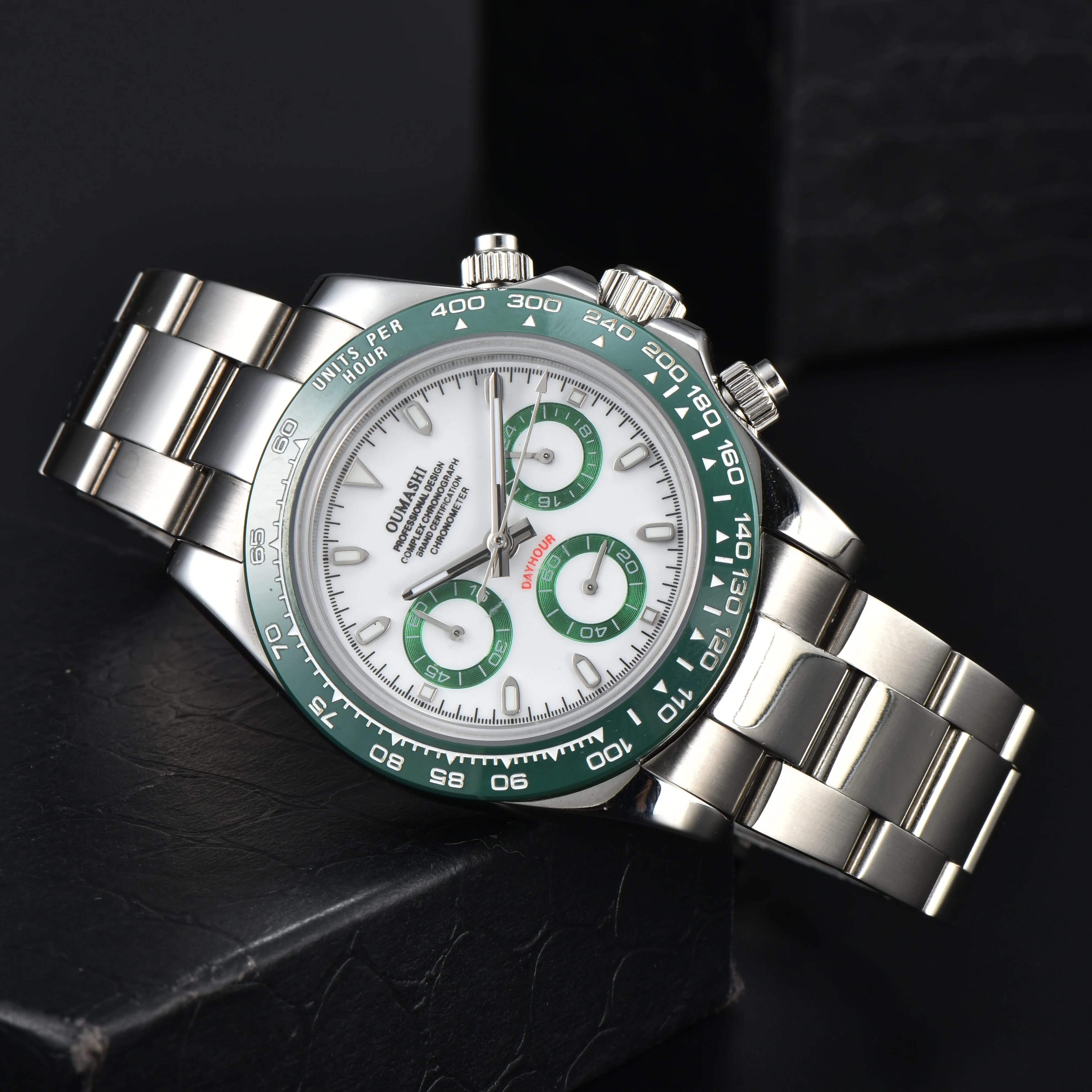 Luxury Sports Quartz Watch Sapphire Glass 316L stainless steel waterproof for men's custom watches with VK63 watch movement