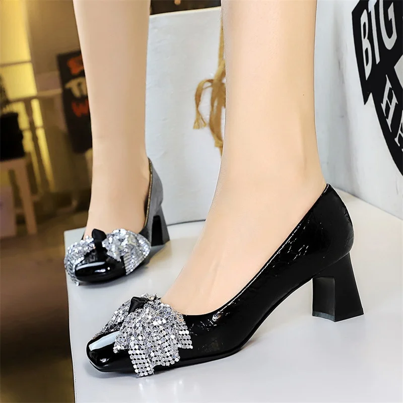 Retro Style Mary Jane Women With Rhinestones Shining Bow Thick Heels Square Heels Color-Blocking High Heels Fashionable Versatil