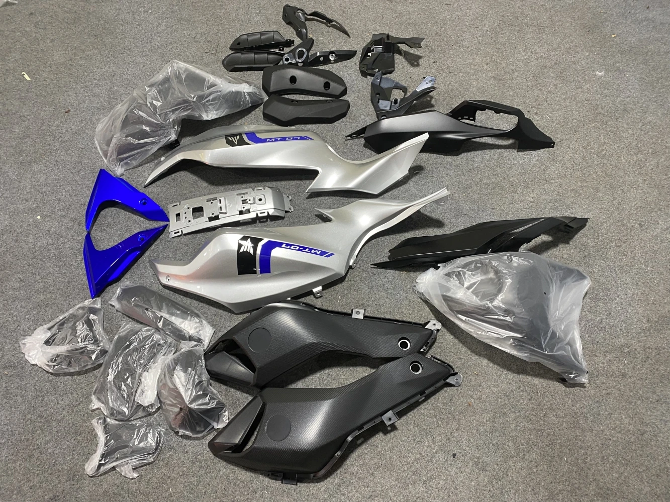 Motorcycle Fairing Kit for Yamaha MT-07 2013 2014 2015 2016 years MT07 13 14 15 16 Fairing Silver Blue