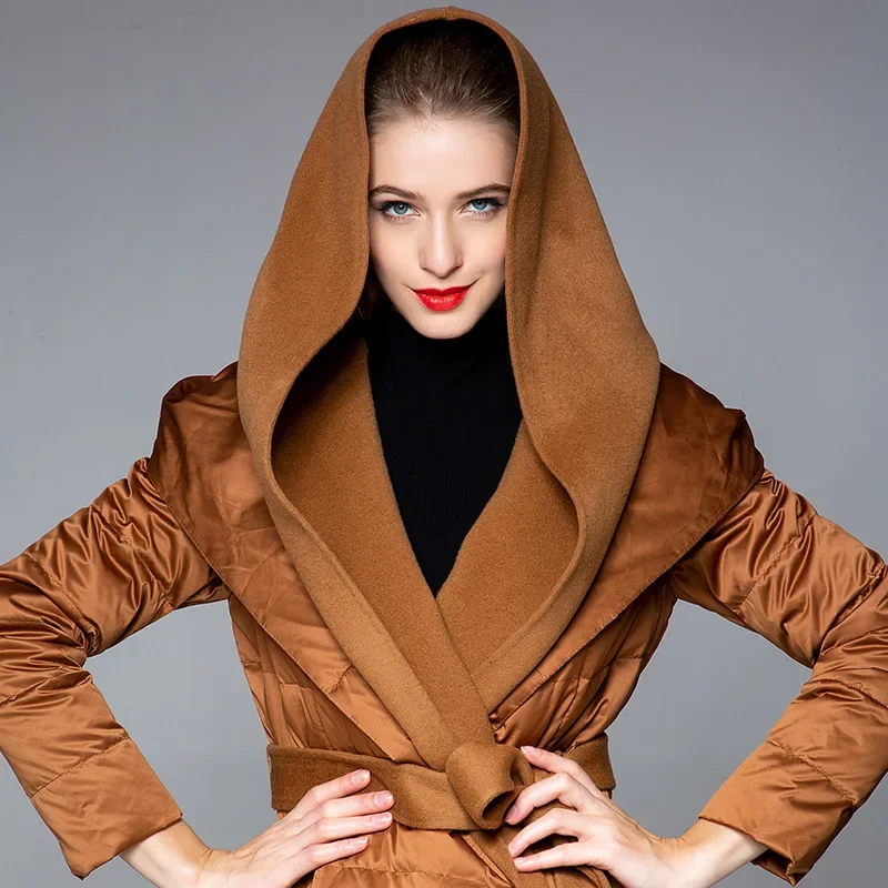 Nueva chaqueta ajustada de plumas de pato blanco para mujer, abrigo de invierno de longitud media grueso que se pega la cintura, manga larga, fibra de poliéster