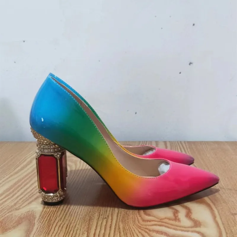 SHOFOO Fashionable women's high heels. Rainbow colored patent leather single shoes. About 10.5cm heel height. Red crystal heel.