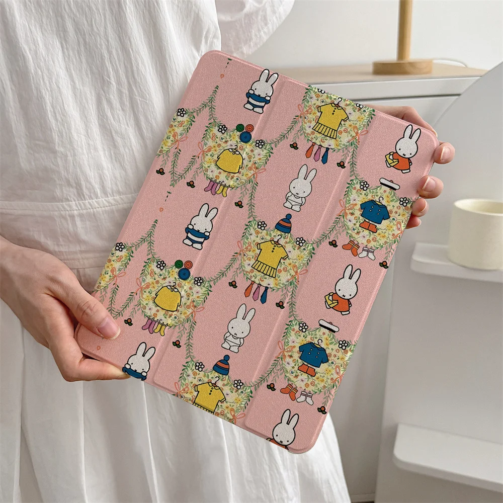 Capa protetora fofa rosa multi coelho para iPad adequada para Apple iPad Pro 2024 11 polegadas, 2025 Air 5/4 10,9 polegadas, iPad 10 9,7 polegadas