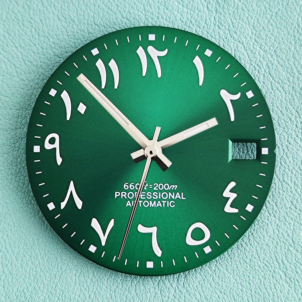 

The new Arab NH35 28.5MM S Dial watch is equipped with an Arabic numeral dial suitable for the NH35 NH36 4R movement