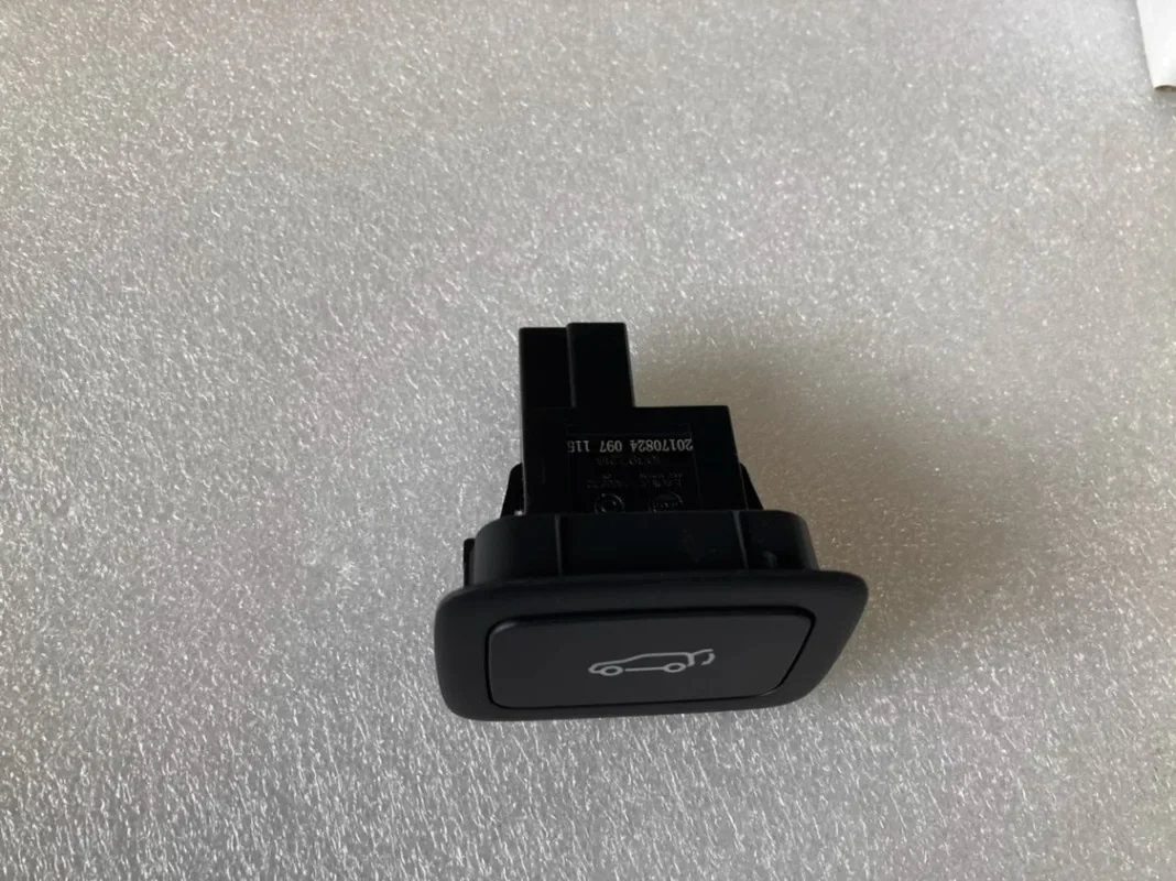 Compatible with Roewe ERX5 RX5 RX8 MG Ruiteng GS electric tailgate switch luggage compartment button button button