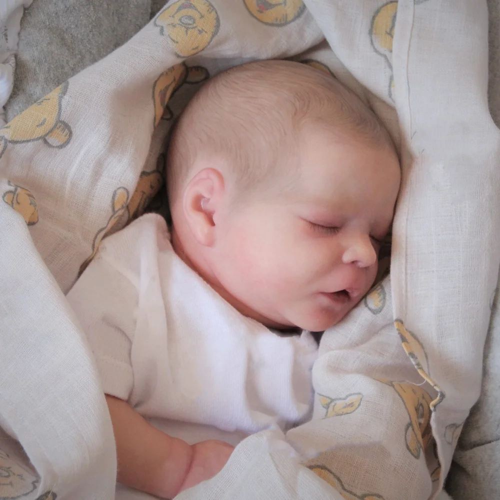 BZDOLL, muñeca bebé de 18 pulgadas, modelo «Reborn», con aspecto de bebé dormido, 45 cm, hecha de vinilo suave, con cuerpo de tela, piel pintada en 3D y venas visibles, ideal como juguete para vestir y como regalo de cumpleaños.