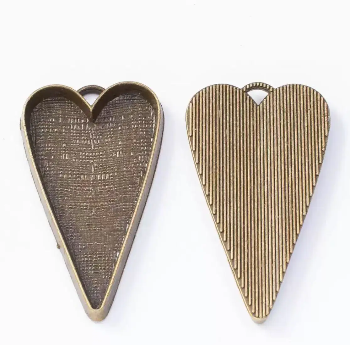 5pcs    53x30mm,hole:2.9mm   Alloy metal heart shaped cabochon settings   HWG2003