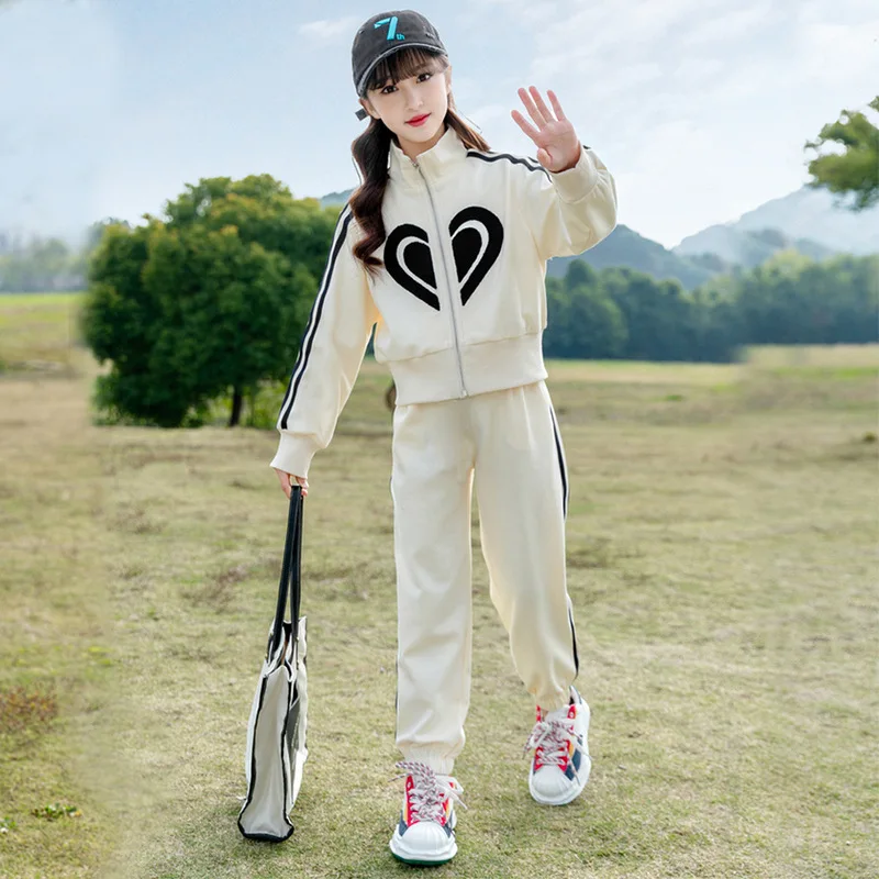 2023 new teenager winter kids baby Girls zipper heart Tracksuit hoodied tops + striped pants Child 4 5 6 7 8 9 10 11 12 years