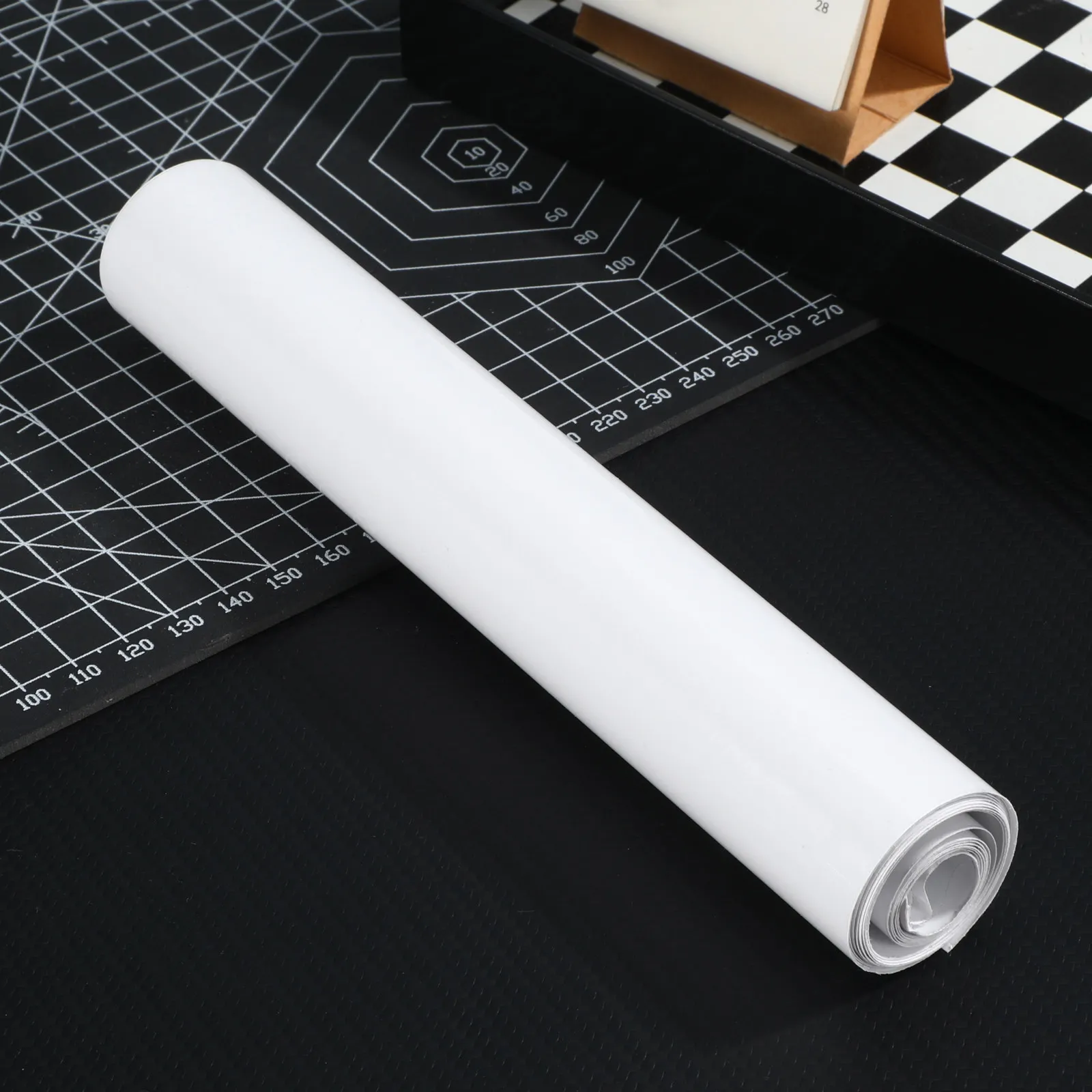 

Clear Protective Car Film 20x200cm Rhinoceros Skin Paint Protection Self-Adhesive Scratch Resistant Clear Plastic Film