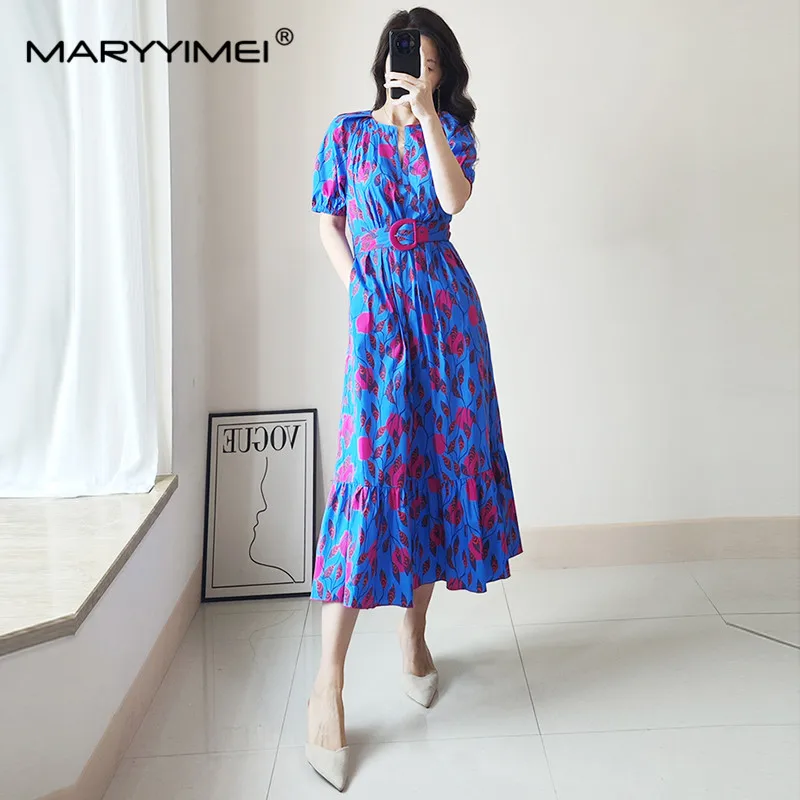 

MARYYIMEI Fashion Women's 2024 Spring New Sky Blue Puff Short Sleeve V-Neck Printed Vintage Belt Mid-Length Natural Cotton Dress