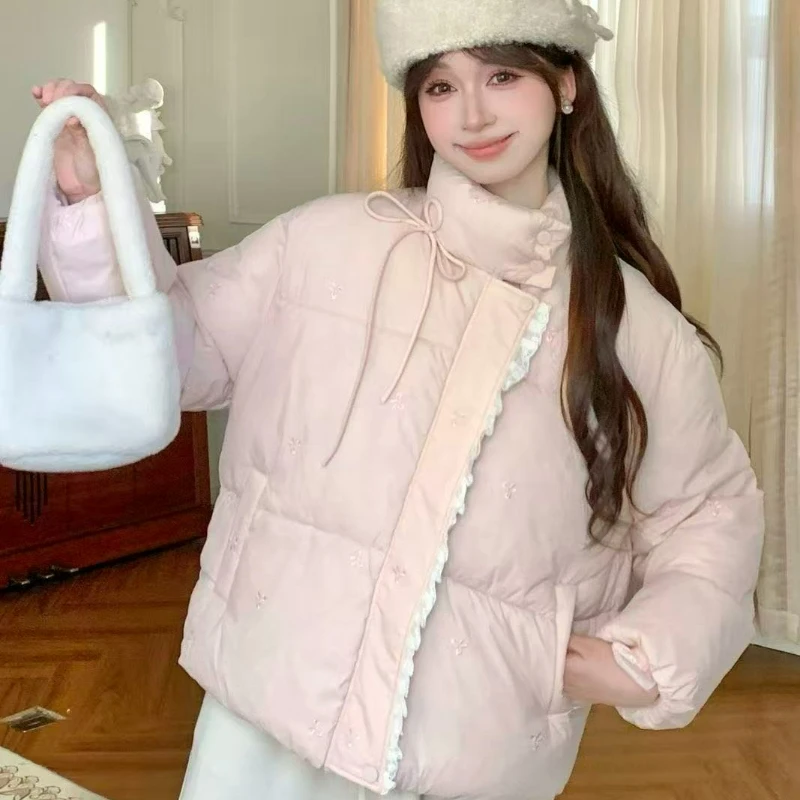 

2026 Winter New Korean Sweet Girlish Style Stand-up Collar Long-sleeved with Lace-stitched Straps A Loose Cotton-padded Jacket