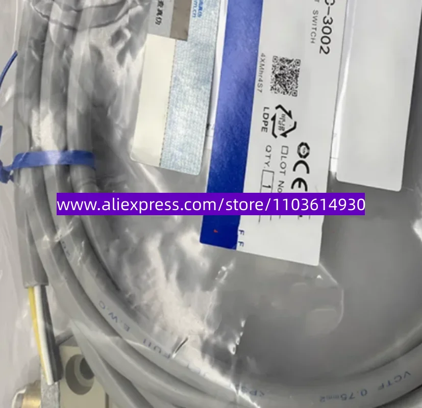 New limit switch D4C-3032-DK1EJ03 D4C-3024-DK1EJ03 WLG2-LDAS-DGJS03T WLG2-LDAS-DGJS03
