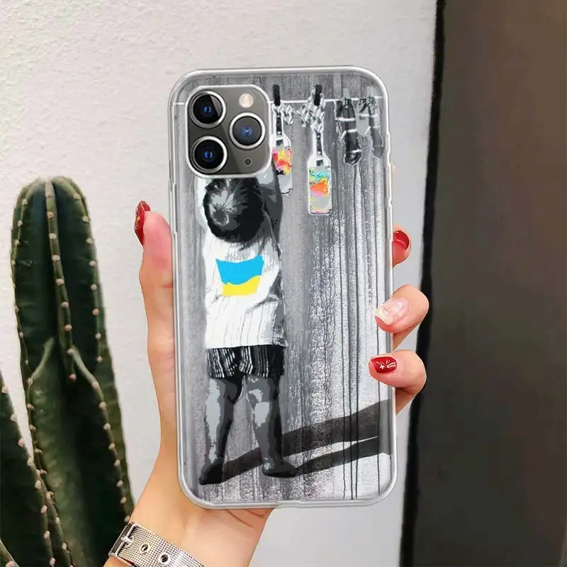 Street Art Banksy Graffiti For iPhone 16 15 14 13 12 11 Pro Max Phone Case X XS XR 7 Plus Print 8 SE Apple Fundas Cover Coque 11