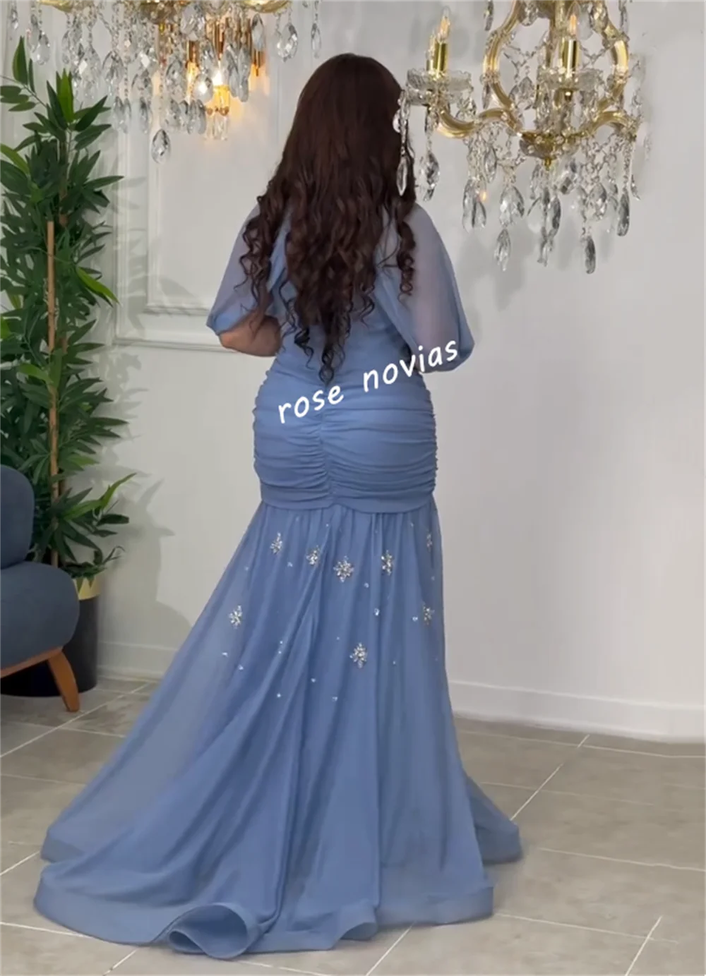 تخصيص الشيفون حجر الراين الطية عالية الياقة البوق فساتين طويلة مخصصة مناسبة حفلة موسيقية أنيقة حفل زفاف