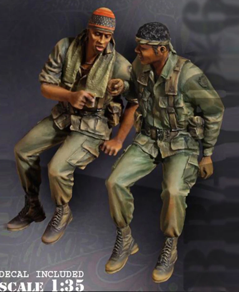 

1:35 Scale Die-cast Resin Model Resin Modern Warfare 2 People White Model Free Shipping