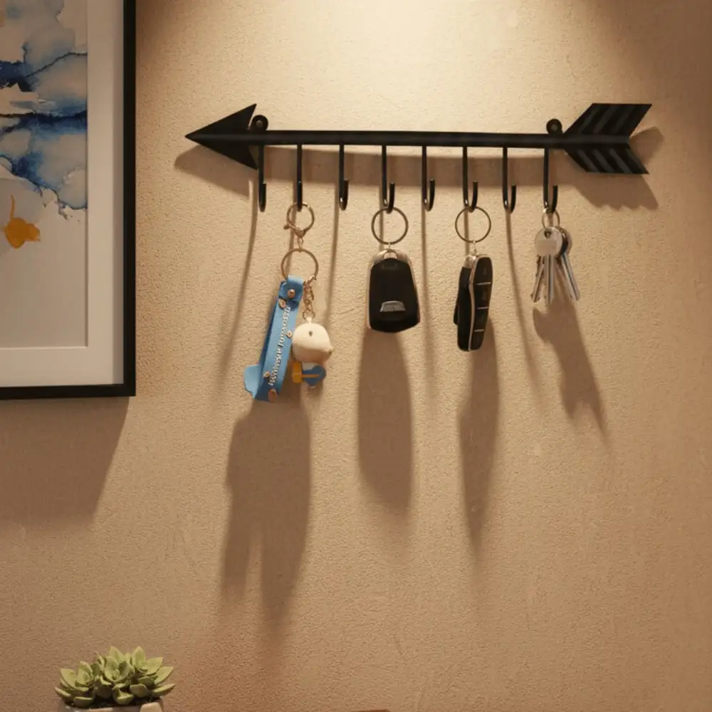 CIFBUY Pretty Arrow Shape Metal Key Holder Wall Mounted Multi Hooks Key Rack Farmhouse Entryway Wall Decor