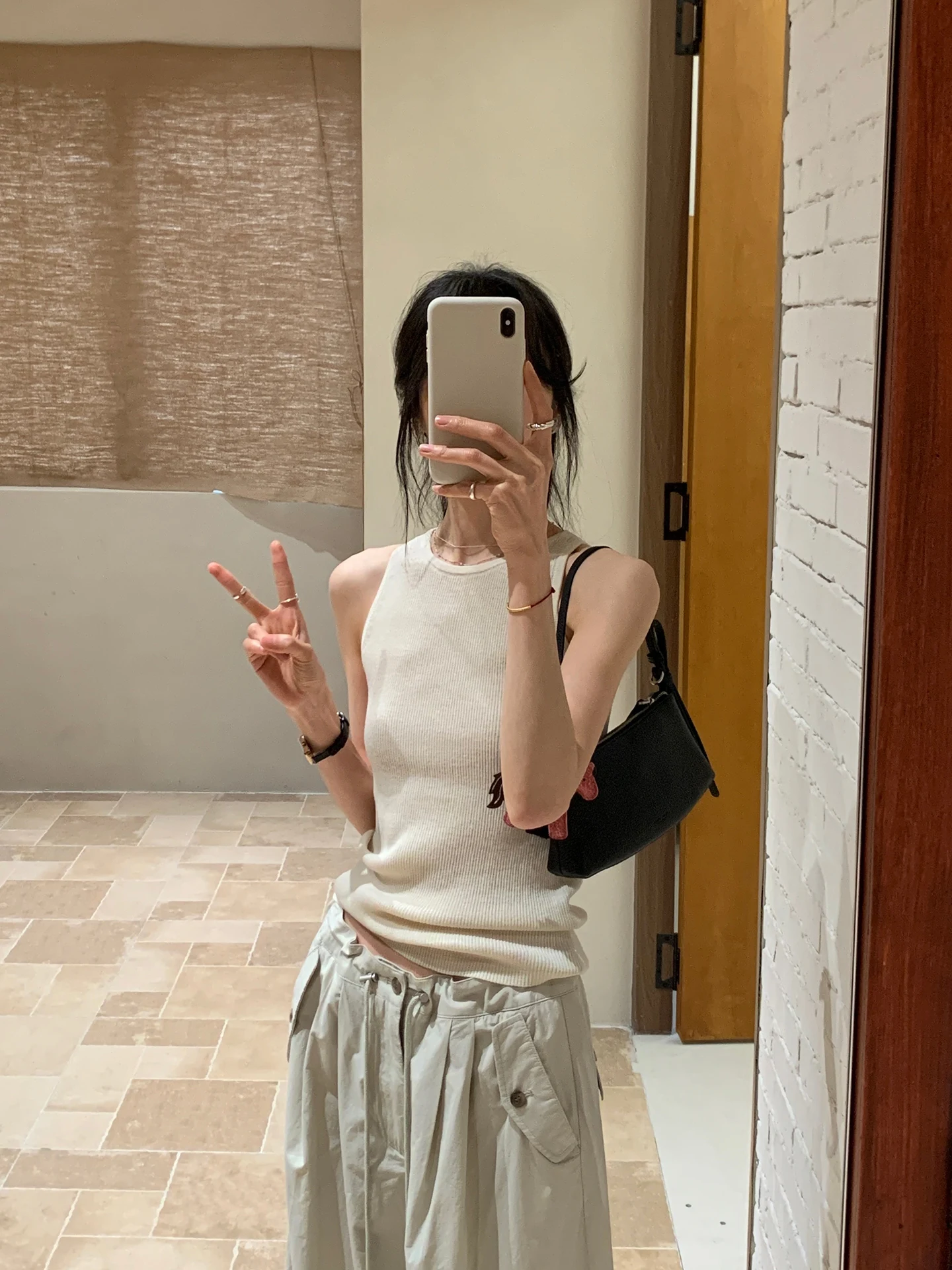 

BRIVIN Женский вязаный свитер без рукавов в корейском стиле, приталенный, из шерстяной смеси, с круглым вырезом, однотонный, весенний базовый топ-жилет