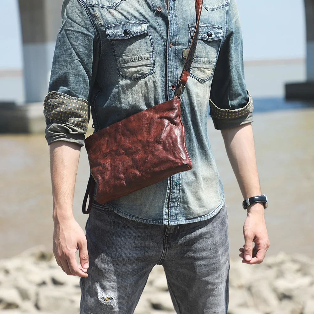Echte Leder-Umhängetasche für Herren, Clutch-Tasche, modische Brusttasche aus Rindsleder, pflanzlich gegerbtes Leder, handgefärbt – Detail 5