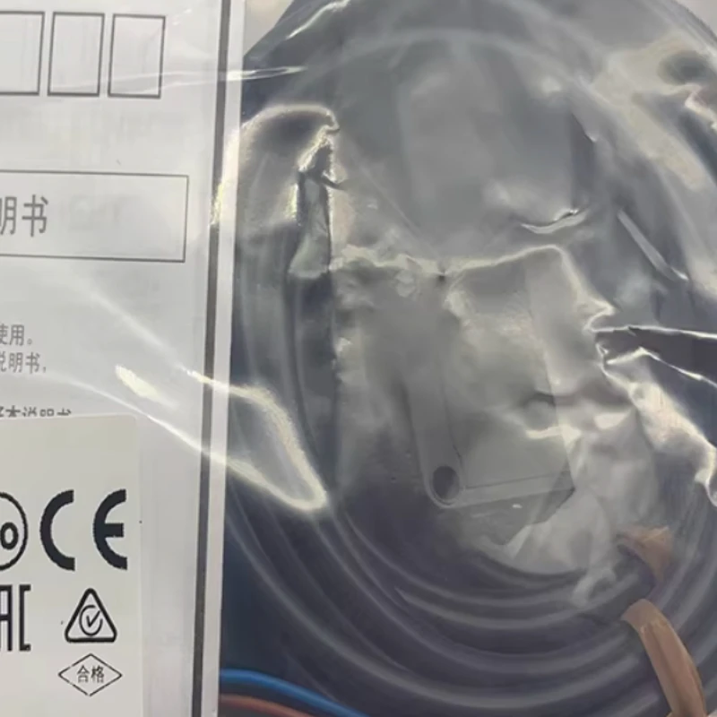 

2pcs New High Quality Proximity switch E3FA-DP13 E3FA-RN11 E3FA-DP12 E3FA-DP15 E3FA-TN12 E3FA-TP11 E3FA-TP12