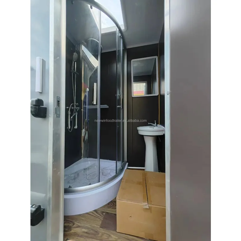 Customized Durable Portable Toilet Truck Sandwich Panel Eco-Friendly Stainless Steel Mobile Bathroom For Workshop Apartment